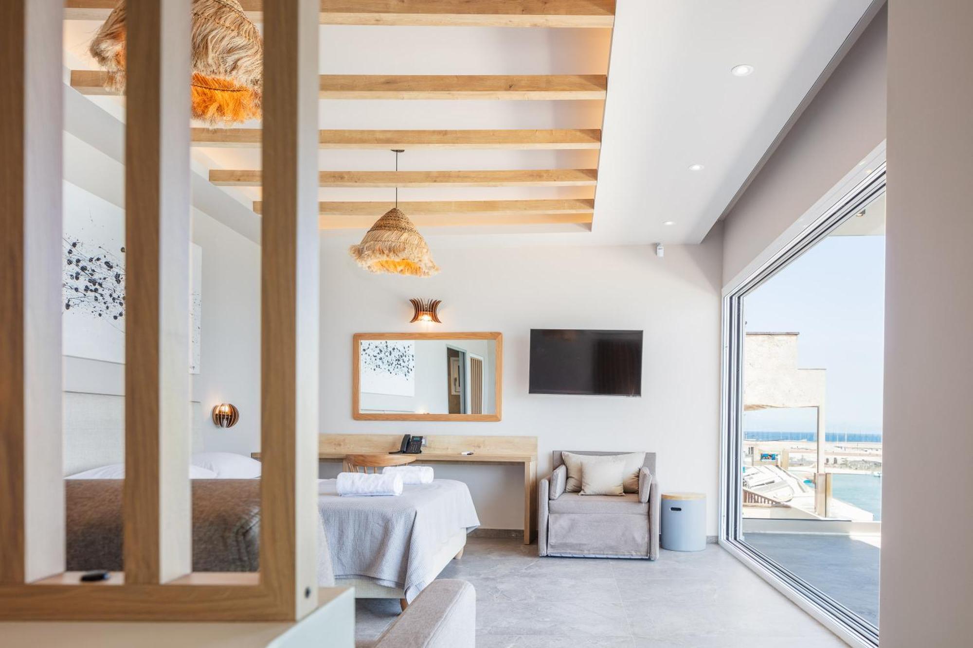 Skipper Beachfront Suites Khersónisos Eksteriør bilde